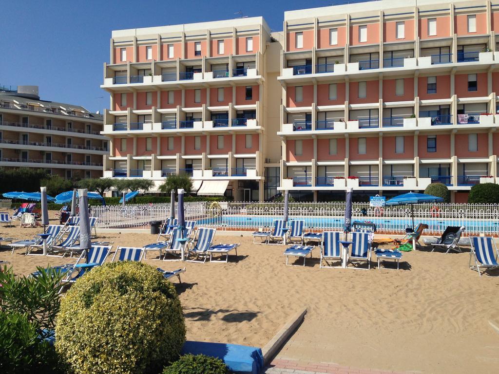 Residence Penelope - Walterigato Apartments Solo Per Famiglie Lido di Jesolo Luaran gambar